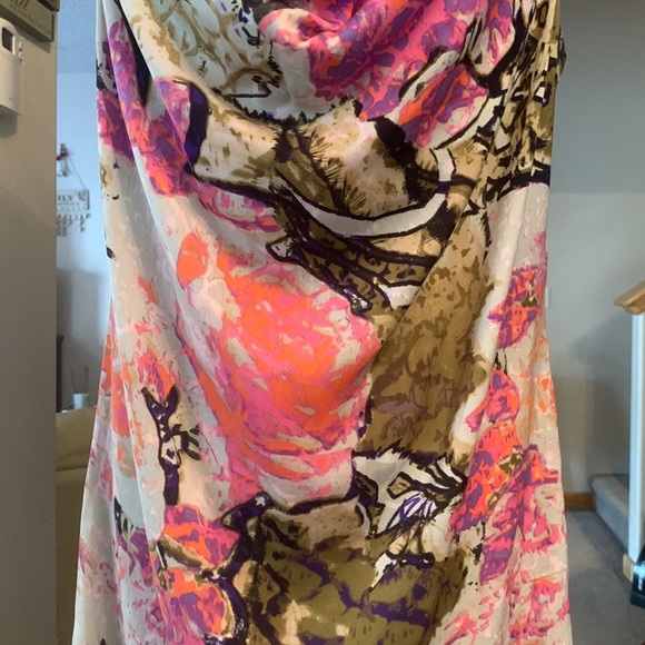 Summer Dress - Picture 4 of 10